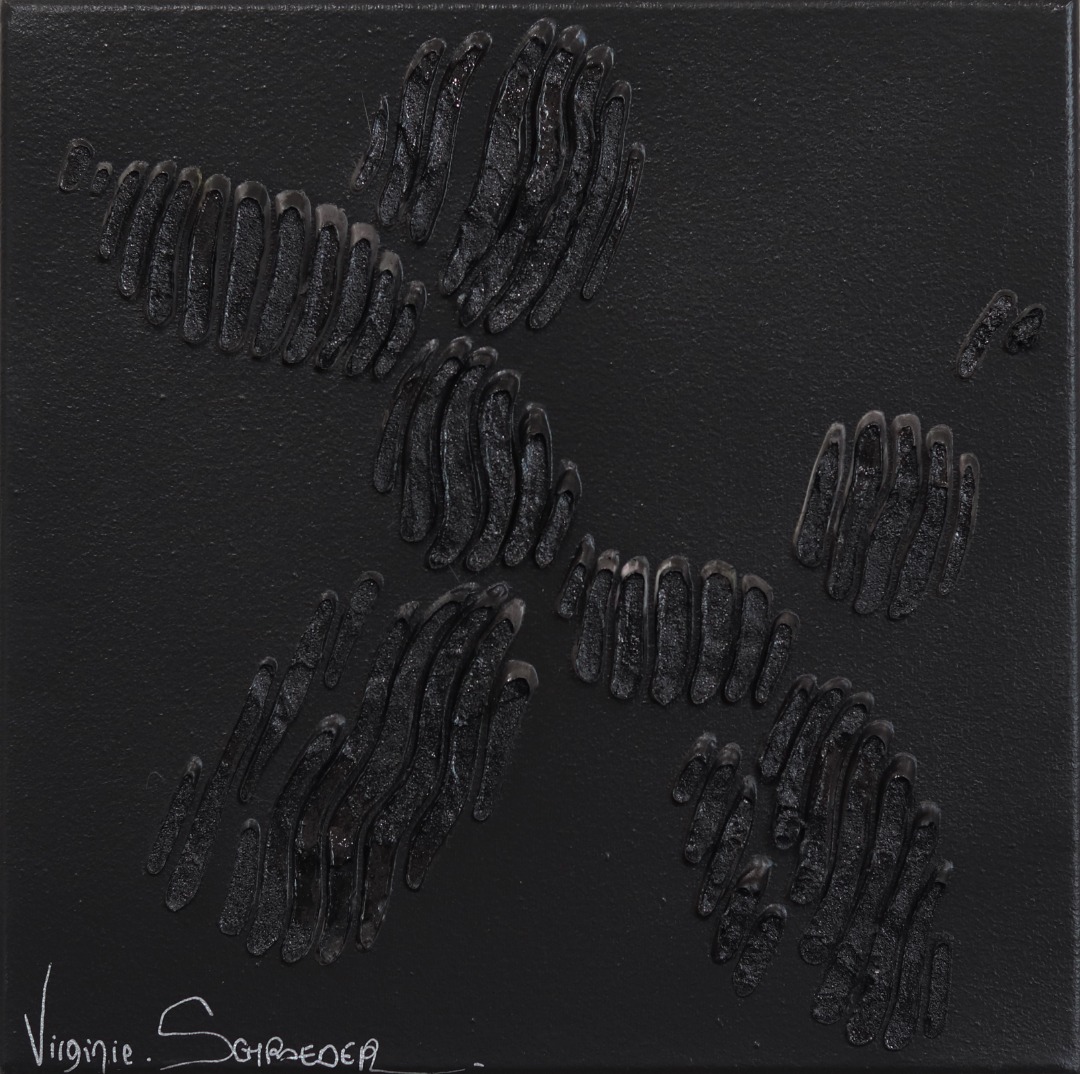 Virginie Schroeder: The Black Dog Balloon image 1