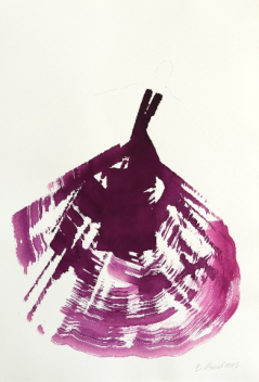Bettina Mauel: The Deep Magenta Dress 6