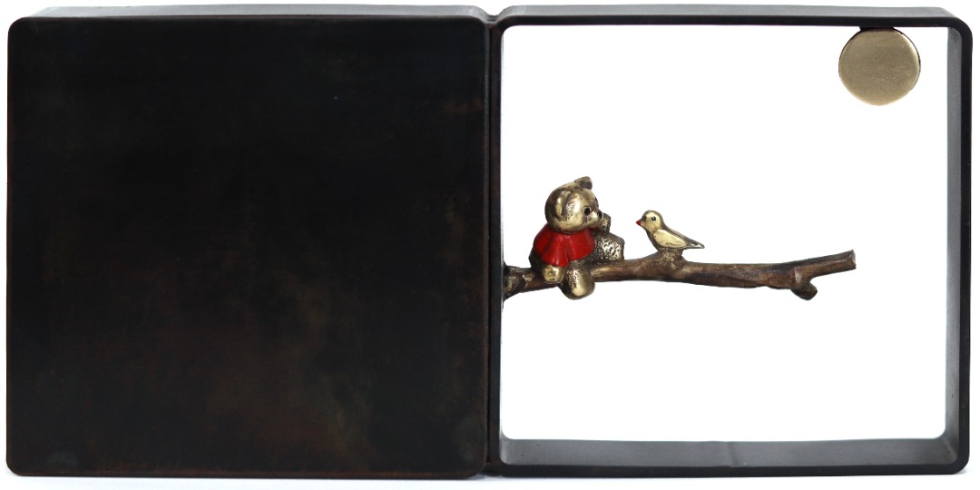 Mireia Serra: Guardian of Innocence 6/25 image 1