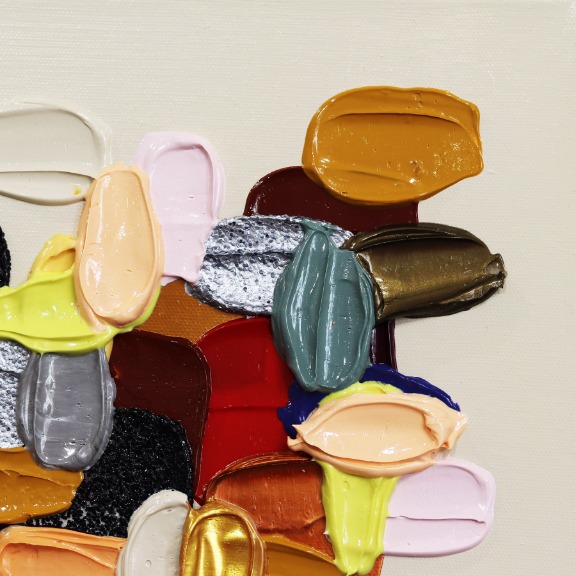 Shiri Phillips: Gold image 3
