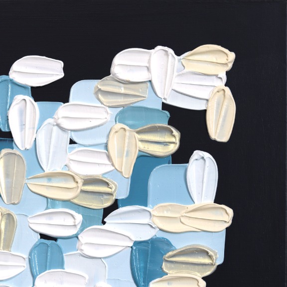 Shiri Phillips: Black And White image 4